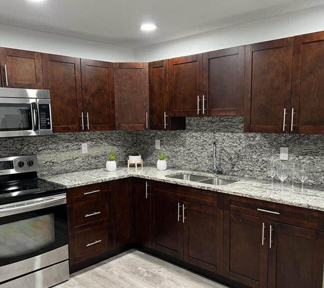 Building Photo - 1552 Citation Dr