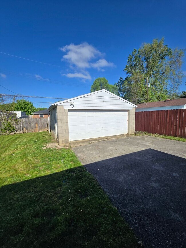 Foto del edificio - 3 BEDROOM SINGLE FAMILY