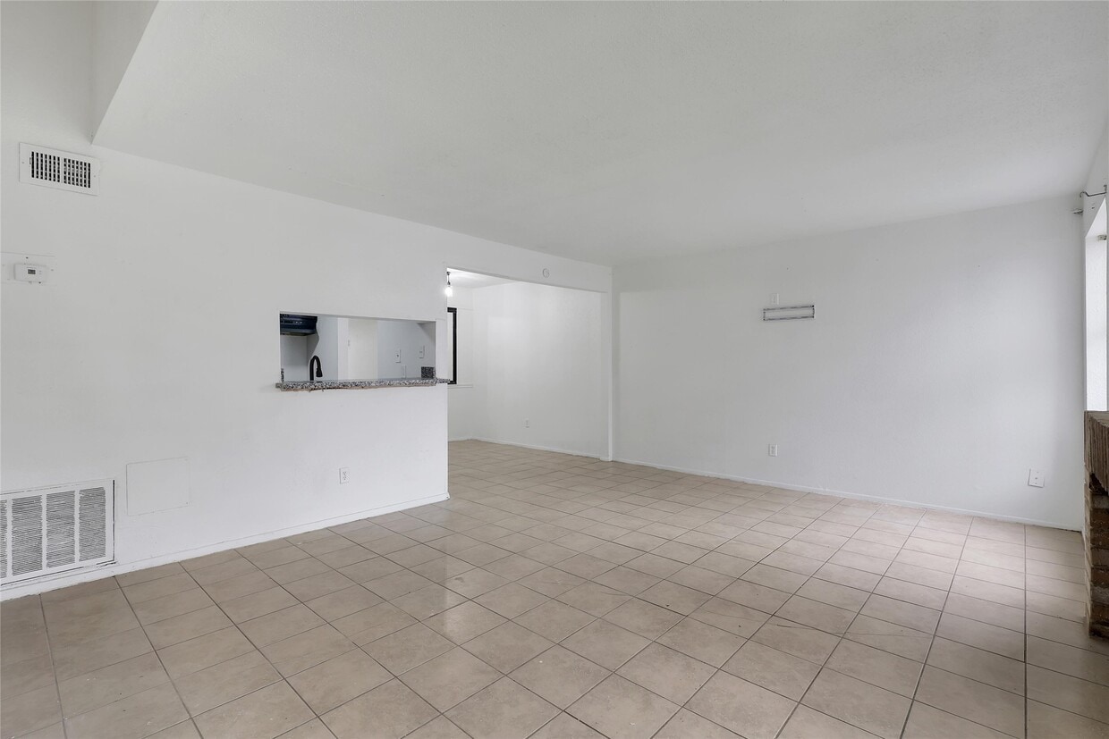 Building Photo - 12610 Ashford Meadow Dr