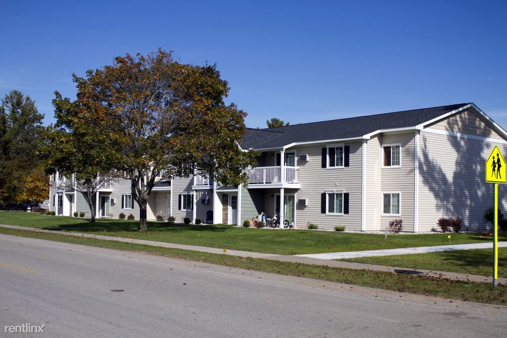 Primary Photo - Pine Meadow Apartments