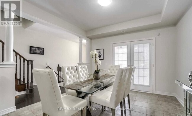 Photo du bâtiment - 162 Davenfield Cir