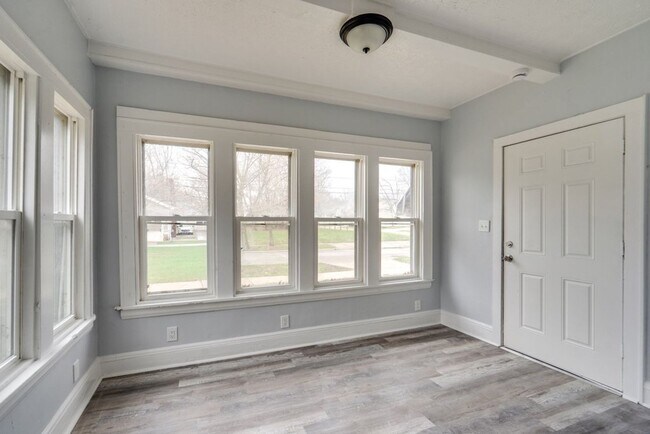 Foto del edificio - 614 Madison Ave