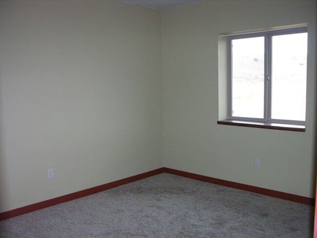 Building Photo - Overlook Apartments