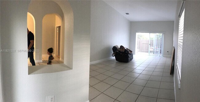 Foto del edificio - 10932 NW 69th St