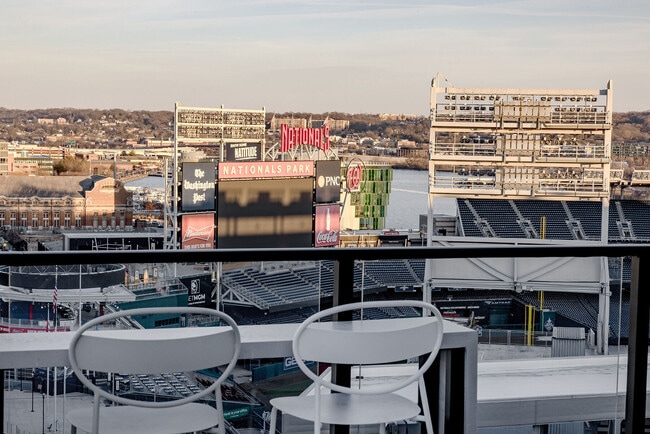 Building Photo - J.COOPERS ROW