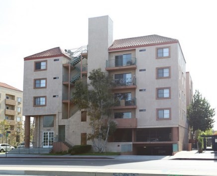 Building Photo - 1320 Venice Blvd
