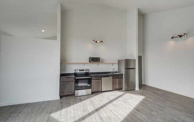 Foto del edificio - Our Only Penthouse available