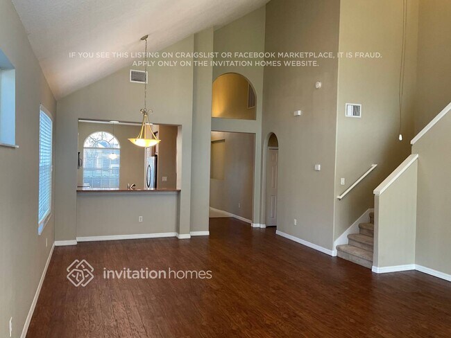 Building Photo - 30738 Pumpkin Ridge Dr