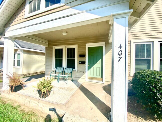 Foto del edificio - 407 Kentucky Ct