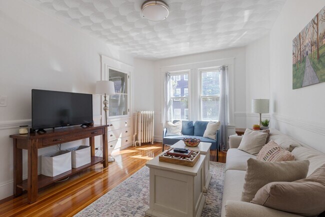 Foto del edificio - 9/1 Huge, renovated 3BR near Inman, Kirkla...