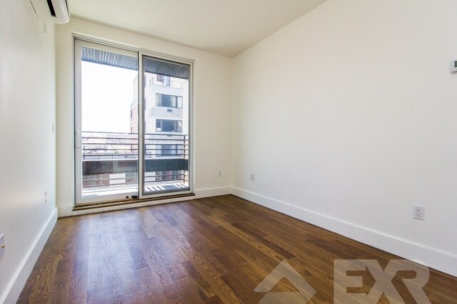 Foto del edificio - 242 Newkirk Ave