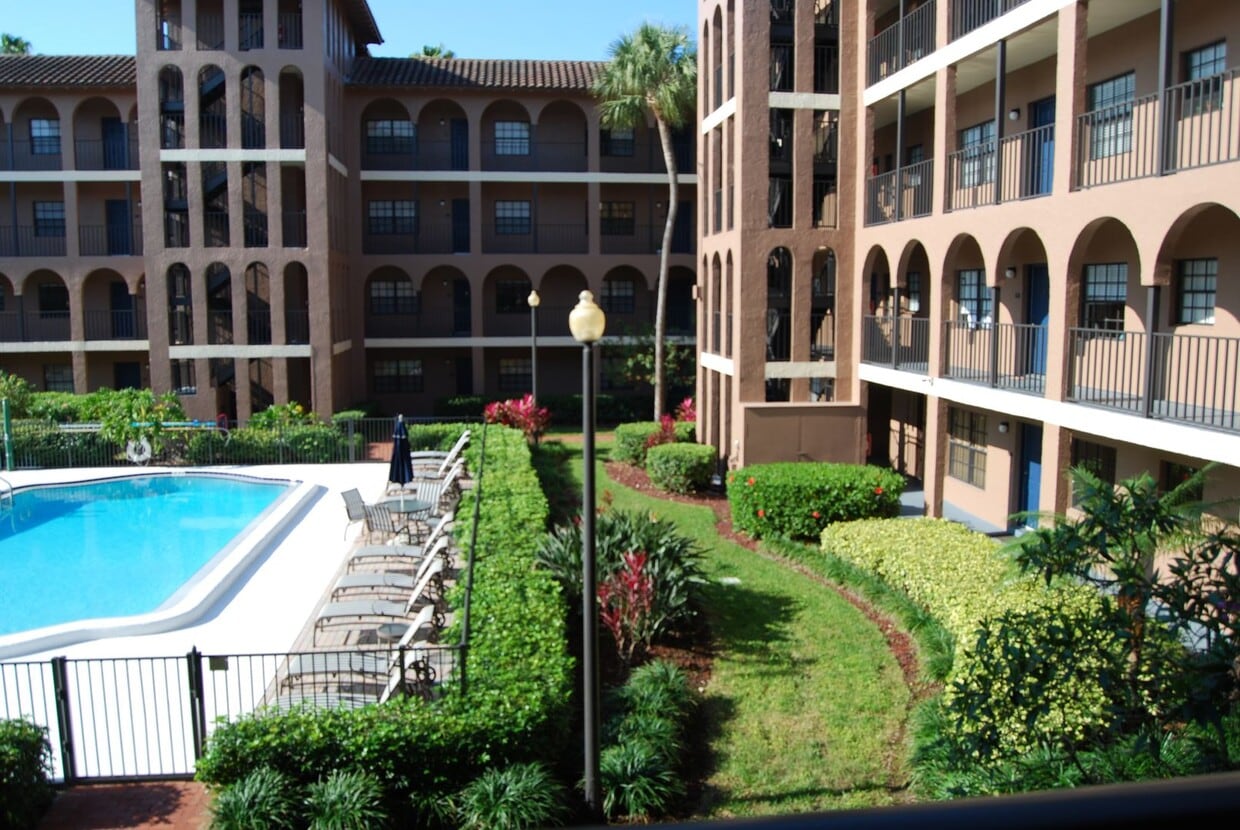 QUIET, PEACEFUL, ACROSS FROM STETSON - QUIET, PEACEFUL, ACROSS FROM STETSON