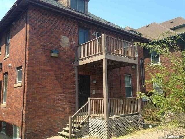 Building Photo - 440 E Ferry St