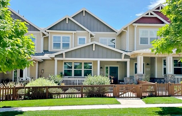 Foto principal - 2115 Blackbird Dr
