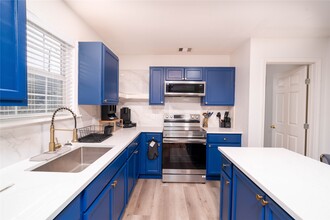 Building Photo - 4612 Hershe St