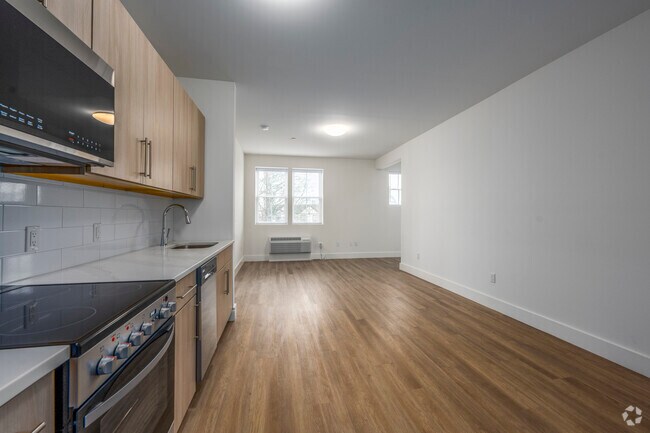 2 habitaciones, 2 baños, cocina de 750 pies cuadrados - Greenview Mill House