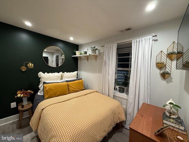 Foto del edificio - 625 Park Rd NW