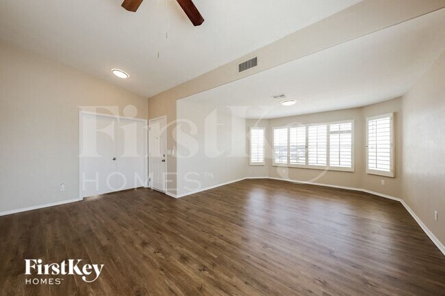 Foto del edificio - 2222 N 90th Ln