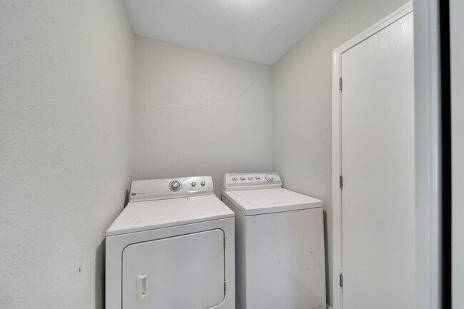 Building Photo - 595 W 150th St