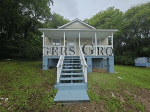 Building Photo - 227 Mineral Springs Rd