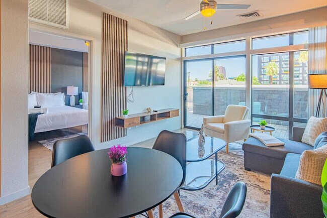 Foto del edificio - 290 E Roosevelt St