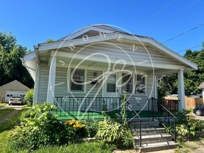 Building Photo - 1759 Loxley Rd