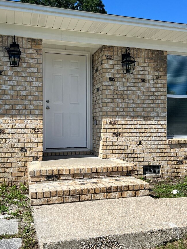 Foto del edificio - Fall Move in Special $250 off 1st months rent