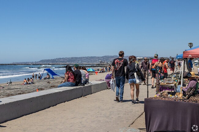 Ocean Beach carries its artistic touch to the beach with street vendors and merchants.
