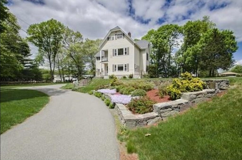 297 Bacon St Unit 2, Natick, MA 01760 Apartment for Rent in Natick