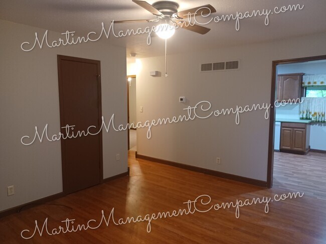Foto del edificio - 3100 Brooking Park Ave
