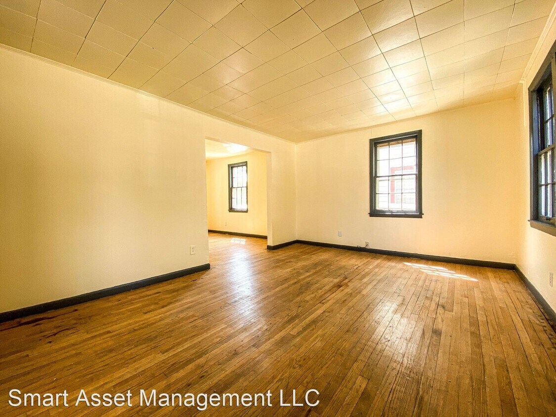 Foto principal - 3 br, 1 bath House - 4434 N 25th Street