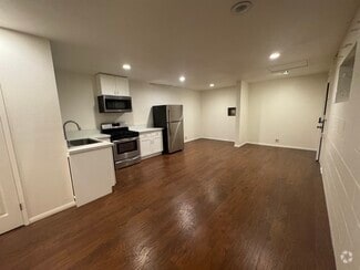 Building Photo - 673 Brookside Ln