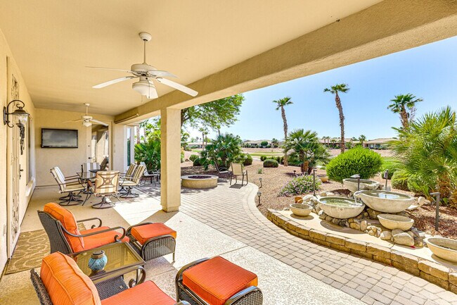 Foto del edificio - 22410 N Arrellaga Dr