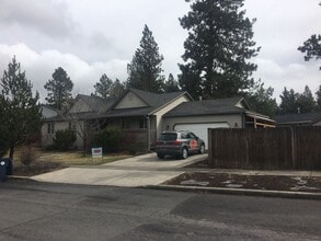 Building Photo - 20205 Star Ridge Ct