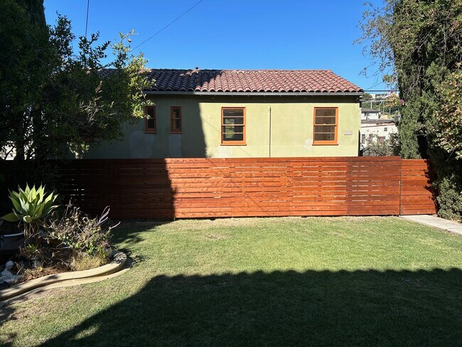 Foto del edificio - 1425 Allison Ave