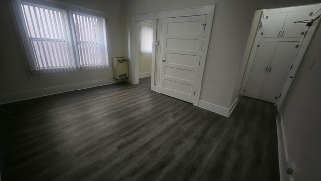 Photo - 2850 Francis Ave Apartment