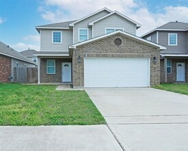 Building Photo - 13823 Leabrandon Ln