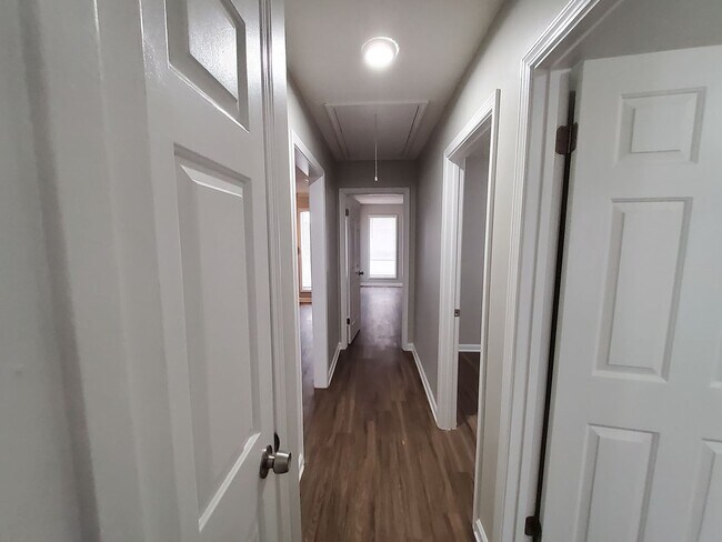 Foto del edificio - 5950 Beauvoir Dr