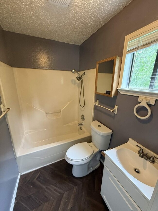 Building Photo - 4511 Little Hill Cir