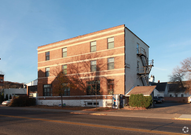 Building Photo - OSCEOLA APARTMENTS