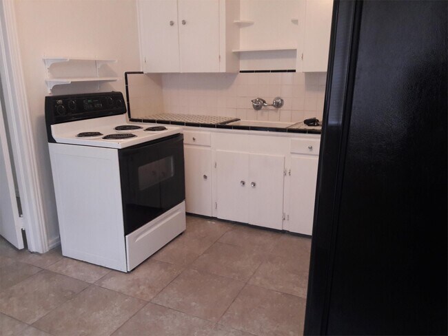 Foto del edificio - 1032 Saint Clair St