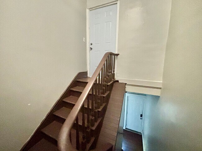 Building Photo - 524 N 26th St