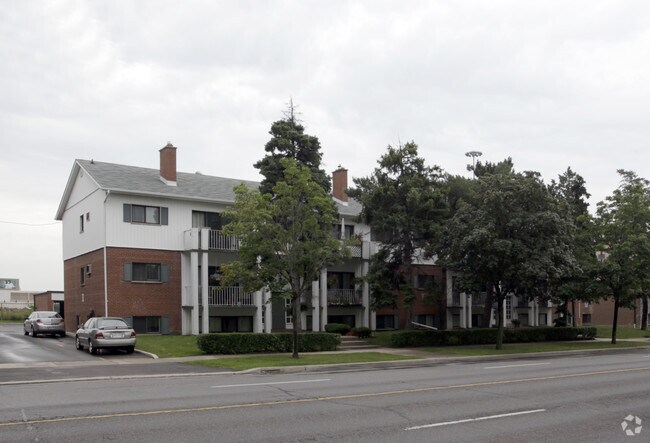 Photo principale - 223-247 The West Mall