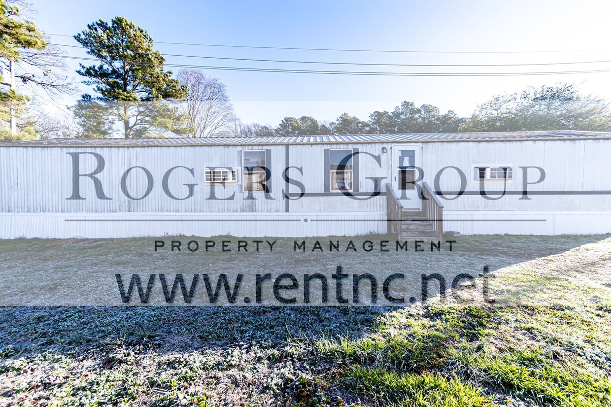 Primary Photo - Homes for Rent in Warrenton NC - 13 Countr...