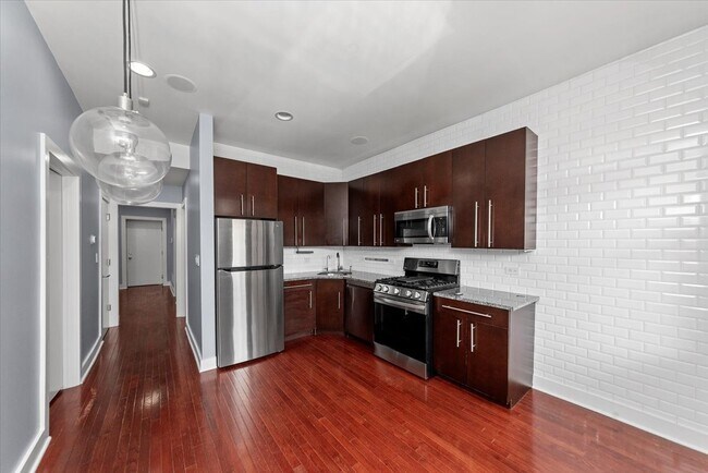Building Photo - 2052 N Campbell Ave
