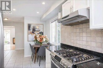 Building Photo - 1508 Pinecliff Rd