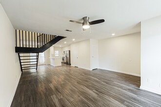 Interior Photo - Roundhill Townhomes