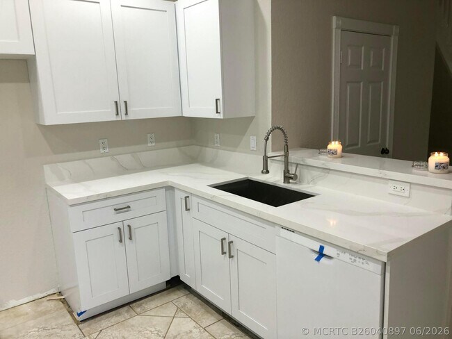 Foto del edificio - 4310 Vineyard Cir