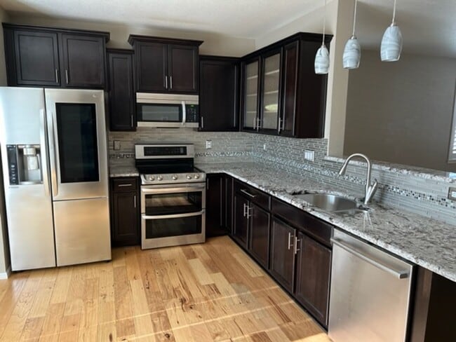 Building Photo - Completely upgraded home in Trailhead!