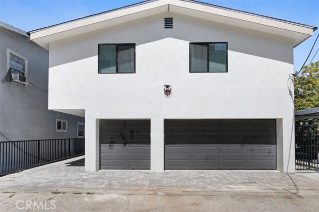 Building Photo - 4810 Mascot St